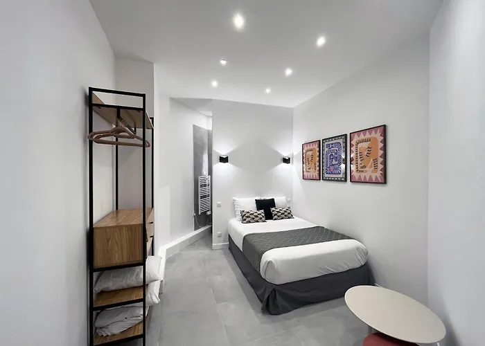 08 - Design Flat Republique Апартаменты Париж
