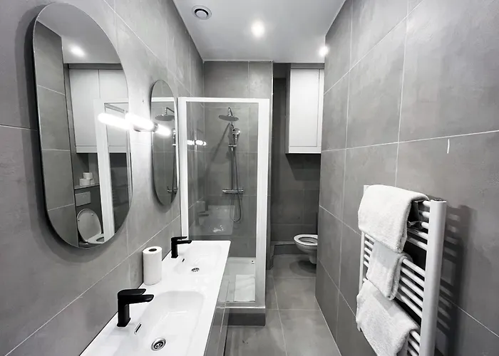 08 Design Flat Republique Paris